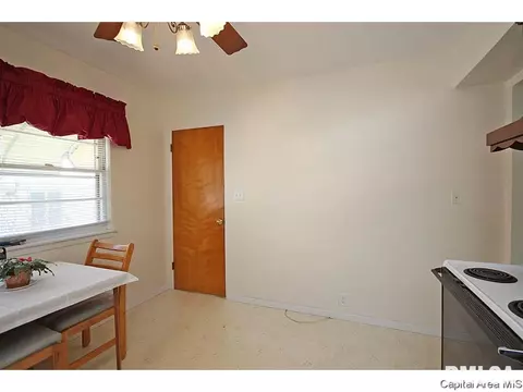 2533 S Walnut, Springfield, IL 62704 photo 13