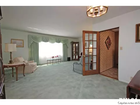 2533 S Walnut, Springfield, IL 62704 photo 7