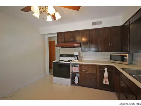 2533 S Walnut, Springfield, IL 62704 photo 10