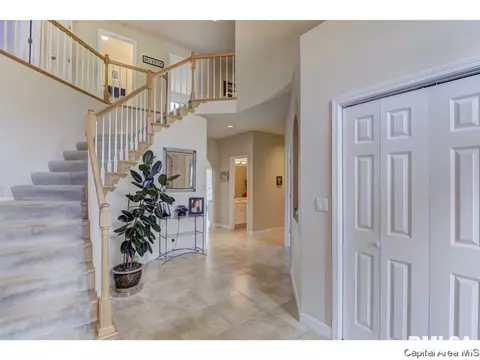2609 Dickens, Springfield, IL 62711 photo 2
