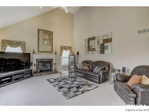 2609 Dickens, Springfield, IL 62711 photo 16
