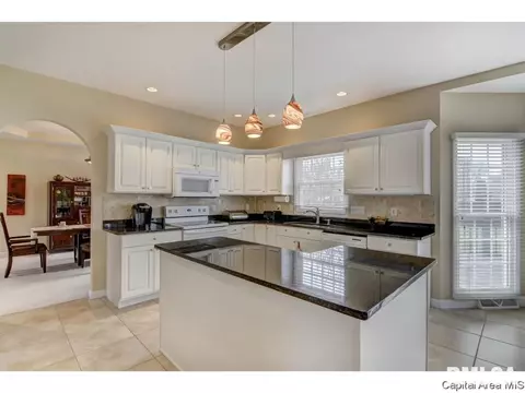 2609 Dickens, Springfield, IL 62711 photo 10