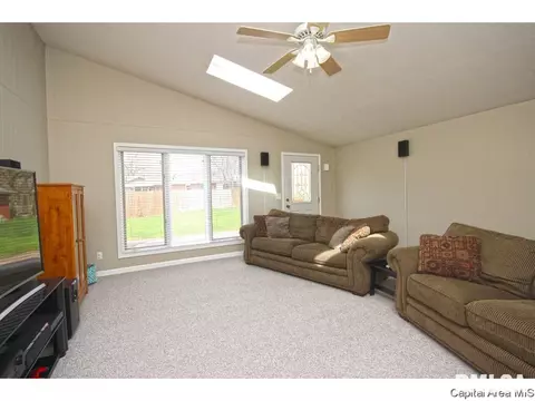 3169 Elmhurst Dr, Springfield, IL 62704 photo 13