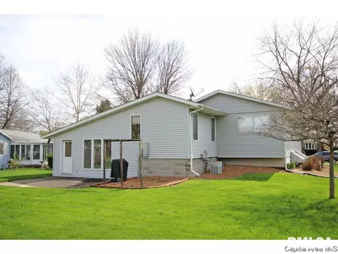 3169 Elmhurst Dr, Springfield, IL 62704 photo 2
