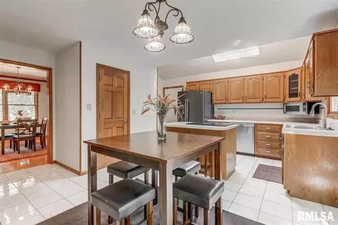 3916 W Bluffs Rd, Springfield, IL 62711 photo 11