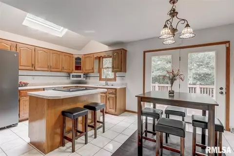 3916 W Bluffs Rd, Springfield, IL 62711 photo 7