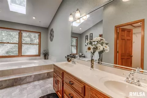 3916 W Bluffs Rd, Springfield, IL 62711 photo 19
