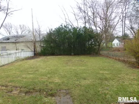 3016 S 2nd Street St, Springfield, IL 62703 photo 17