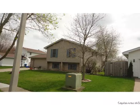 2304 Mayfair Rd, Springfield, IL 62703 photo 1