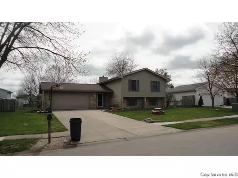 2304 Mayfair Rd, Springfield, IL 62703 photo 3