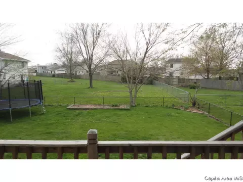 2304 Mayfair Rd, Springfield, IL 62703 photo 9