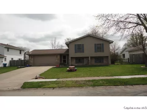 2304 Mayfair Rd, Springfield, IL 62703 photo 2