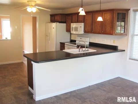 2109 Stonehenge, Springfield, IL 62702 photo 14