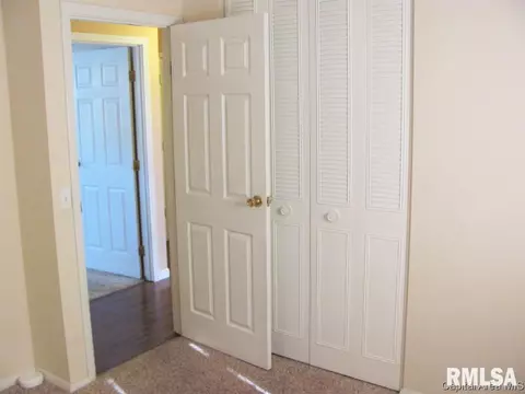 2109 Stonehenge, Springfield, IL 62702 photo 15