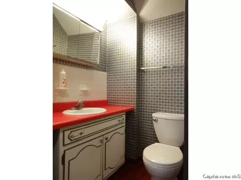 2020 Lindbergh Blvd, Springfield, IL 62704 photo 7