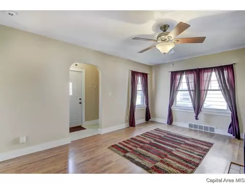 2424 S 7th, Springfield, IL 62703 photo 2