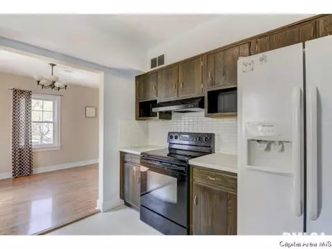 2424 S 7th, Springfield, IL 62703 photo 9