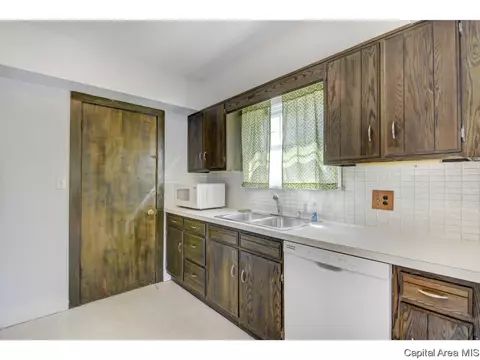 2424 S 7th, Springfield, IL 62703 photo 11