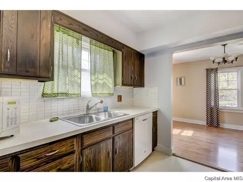 2424 S 7th, Springfield, IL 62703 photo 12