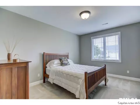 3424 Pinyon Dr, Springfield, IL 62711 photo 9