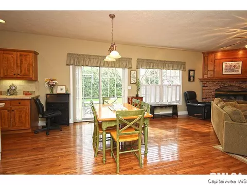 4012 Old Ml, Springfield, IL 62711 photo 7