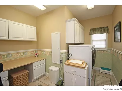 4012 Old Ml, Springfield, IL 62711 photo 11