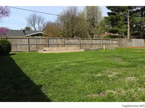 81 Interlacken Rd, Springfield, IL 62704 photo 8
