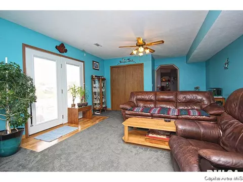 8 Timbercrest Dr, Sherman, IL 62684 photo 18
