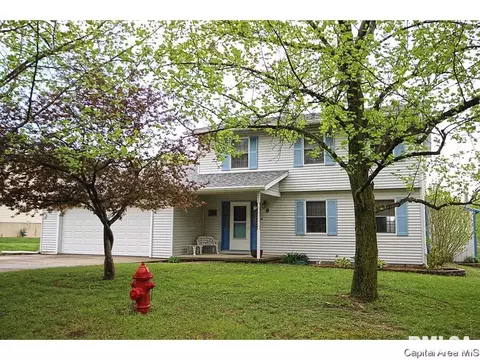 8 Timbercrest Dr, Sherman, IL 62684 photo 1