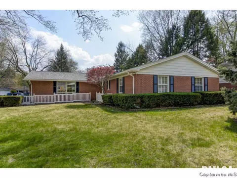 1300 Cherry Rd, Springfield, IL 62704 photo 2
