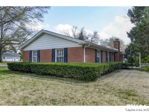 1300 Cherry Rd, Springfield, IL 62704 photo 5