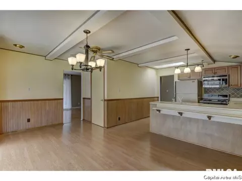 1300 Cherry Rd, Springfield, IL 62704 photo 14