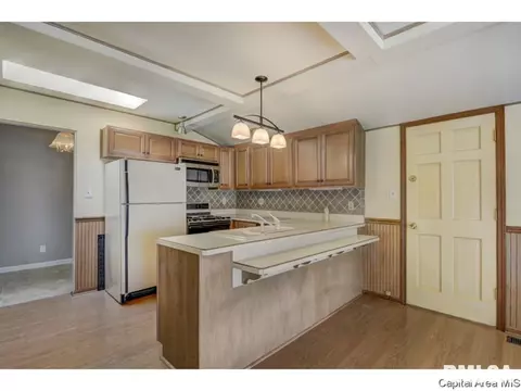 1300 Cherry Rd, Springfield, IL 62704 photo 13