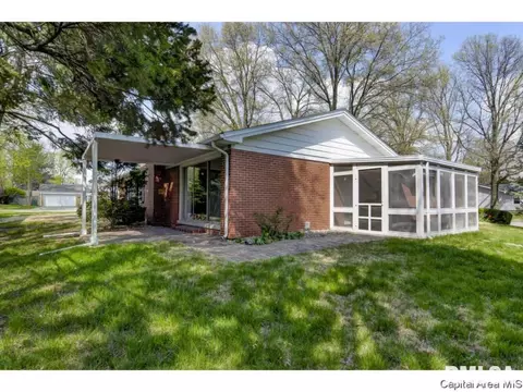 1300 Cherry Rd, Springfield, IL 62704 photo 3