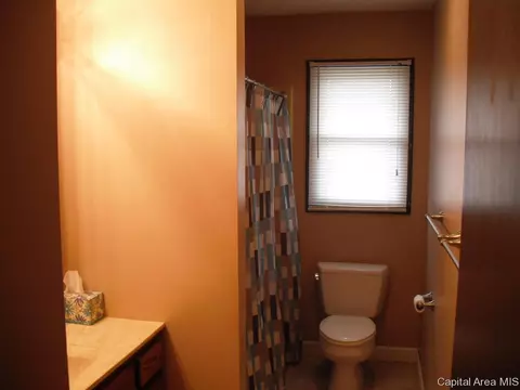 3025 Sherborn Rd, Springfield, IL 62702 photo 9