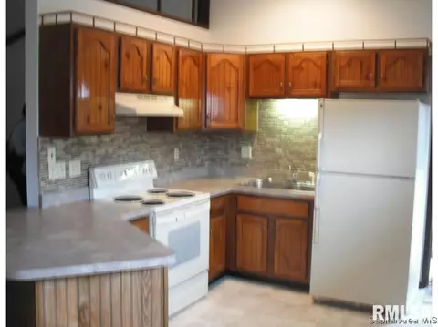 3025 Sherborn Rd, Springfield, IL 62702 photo 6