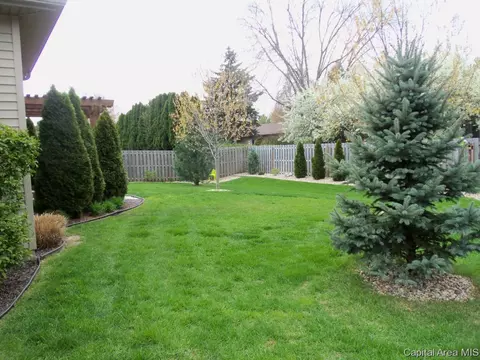 1901 Interlacken Rd, Springfield, IL 62704 photo 3