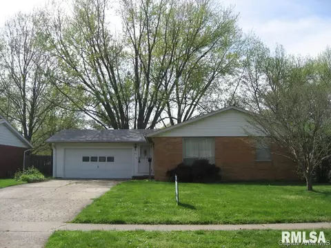 2411 Cahokia Dr, Springfield, IL 62702 photo 1