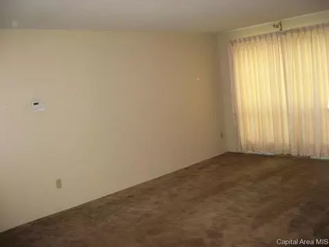 2411 Cahokia Dr, Springfield, IL 62702 photo 6