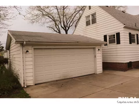 1137 S 4th Street Ct, Springfield, IL 62703 photo 5