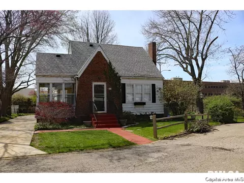 1137 S 4th Street Ct, Springfield, IL 62703 photo 2