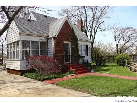 1137 S 4th Street Ct, Springfield, IL 62703 photo 1