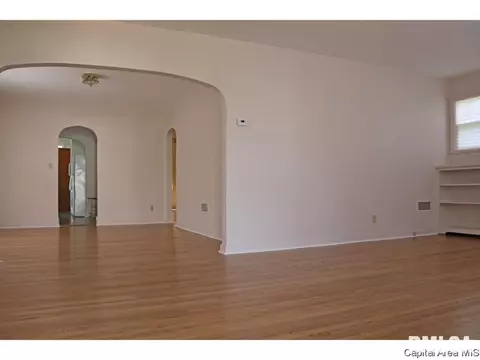 1137 S 4th Street Ct, Springfield, IL 62703 photo 13