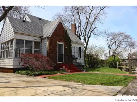 1137 S 4th Street Ct, Springfield, IL 62703 photo 3