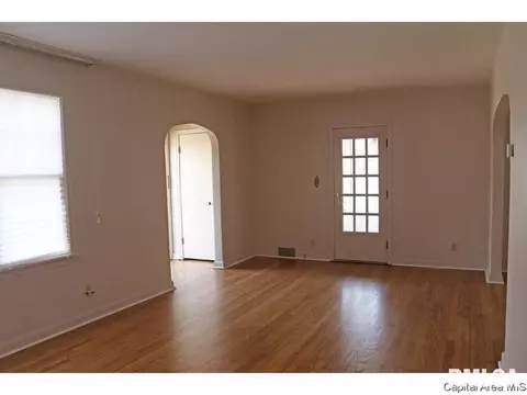 1137 S 4th Street Ct, Springfield, IL 62703 photo 10