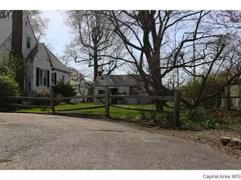 1137 S 4th Street Ct, Springfield, IL 62703 photo 6