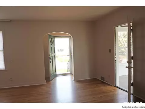 1137 S 4th Street Ct, Springfield, IL 62703 photo 9