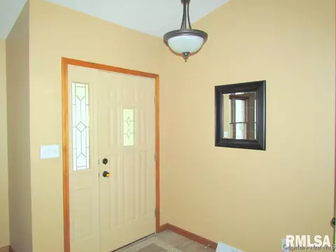 6907 Montrose, Springfield, IL 62711 photo 2