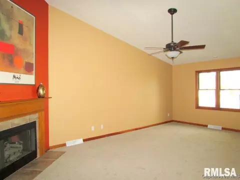 6907 Montrose, Springfield, IL 62711 photo 4