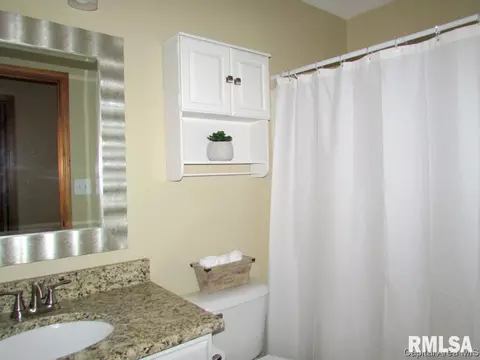 6907 Montrose, Springfield, IL 62711 photo 9